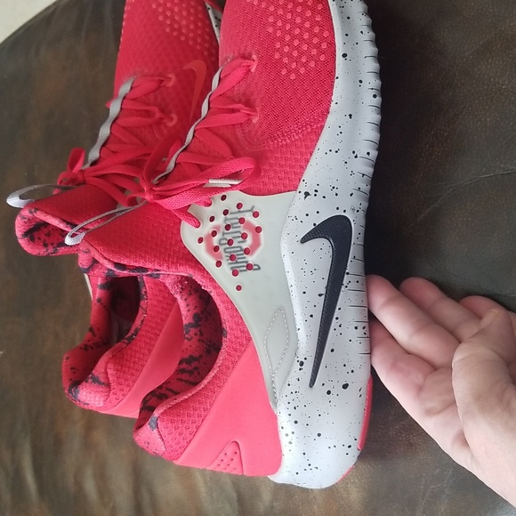 Nike Free Run Ohio State Buckeyes Running Shoes - Picture 2 of 10